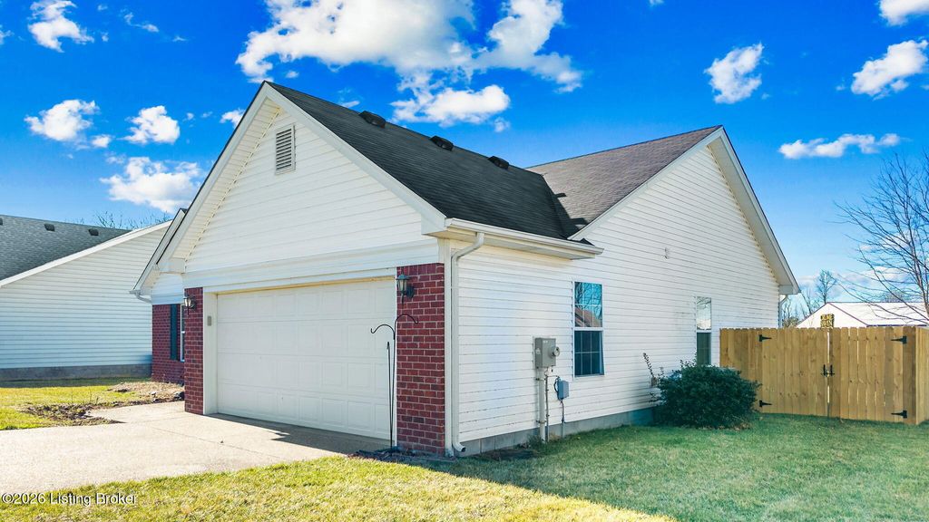 Photo of 508 Gentry Crossings Blvd, Mt Washington, KY 40047 (MLS # 1709572)