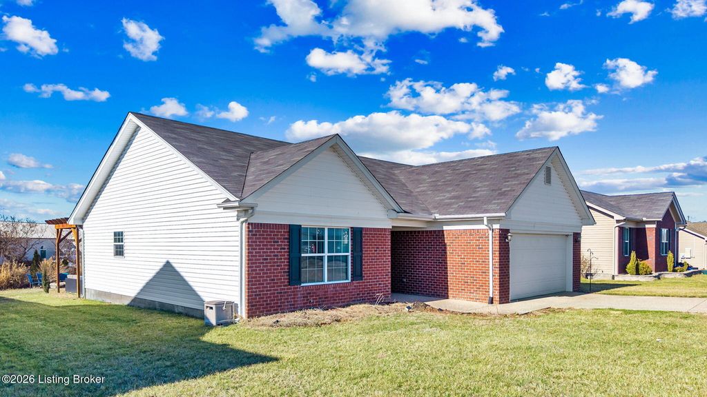 Photo of 508 Gentry Crossings Blvd, Mt Washington, KY 40047 (MLS # 1709572)