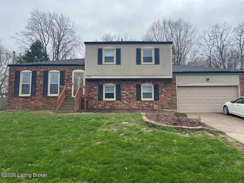 Photo of 1030 Rollingwood Ln, Goshen, KY 40026 (MLS # 1712315)