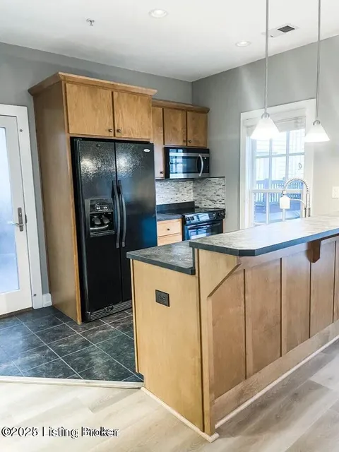 MLS: 1686532
