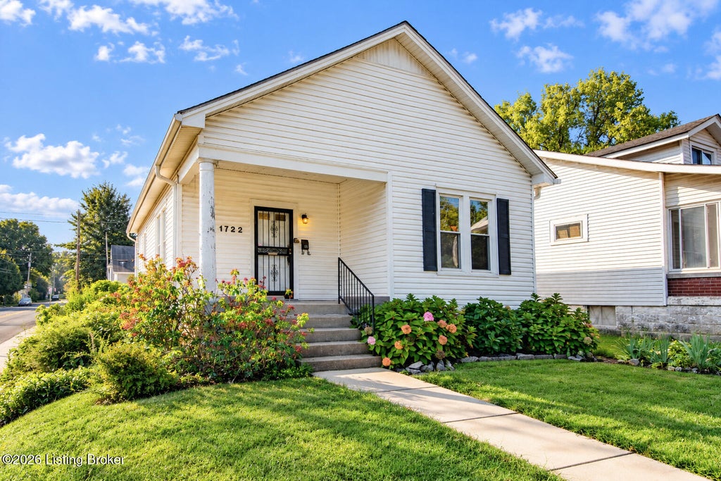 Photo of 1722 Stevens Ave, Louisville, KY 40205 (MLS # 1728374)