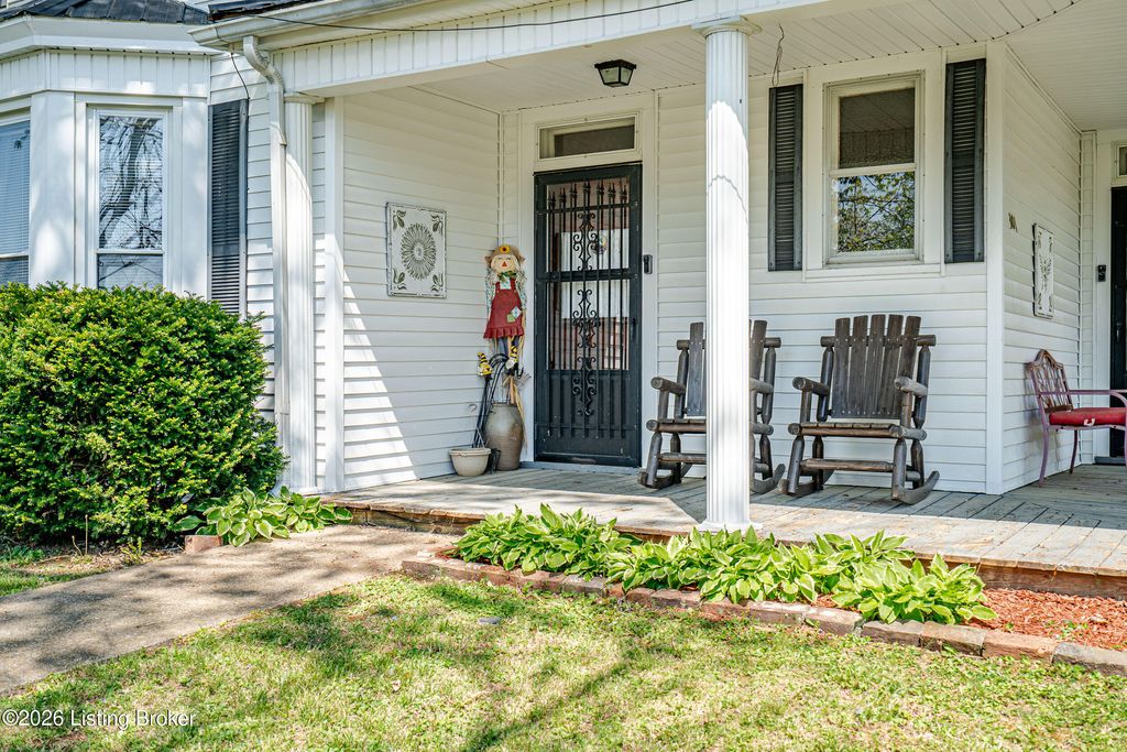 Photo of 301 E Main St, Bradfordsville, KY 40009 (MLS # 1714077)