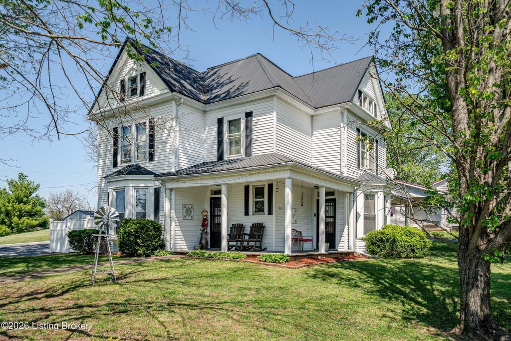 Photo of 301 E Main St, Bradfordsville, KY 40009 (MLS # 1714077)