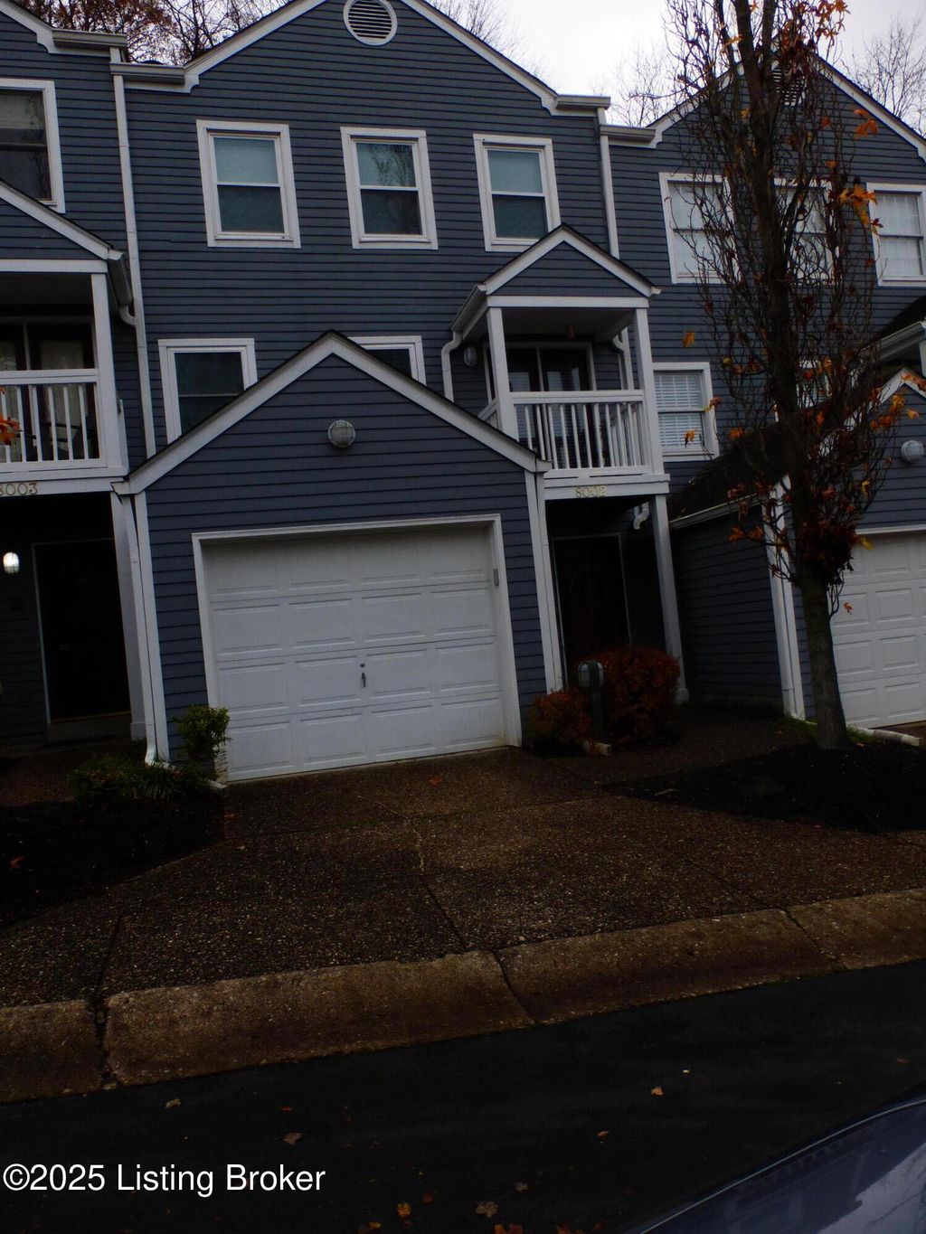 Photo of 8002 Harrods Landing Dr #8002, Prospect, KY 40059 (MLS # 1704010)