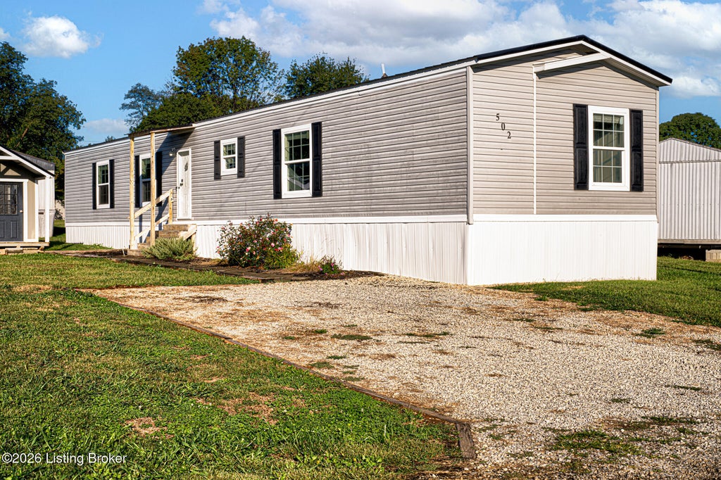 Photo of 519 High Ridge Dr, Bardstown, KY 40004 (MLS # 1730886)