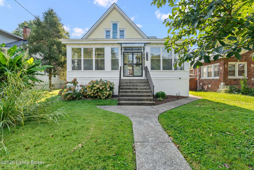 Photo of 4509 Southcrest Dr, Louisville, KY 40215 (MLS # 1727429)