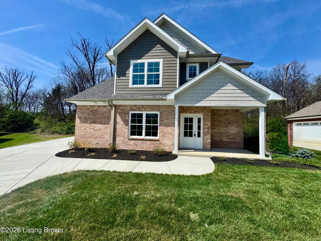 Photo of 1008 Rowan Creek Dr, Bardstown, KY 40004 (MLS # 1712840)