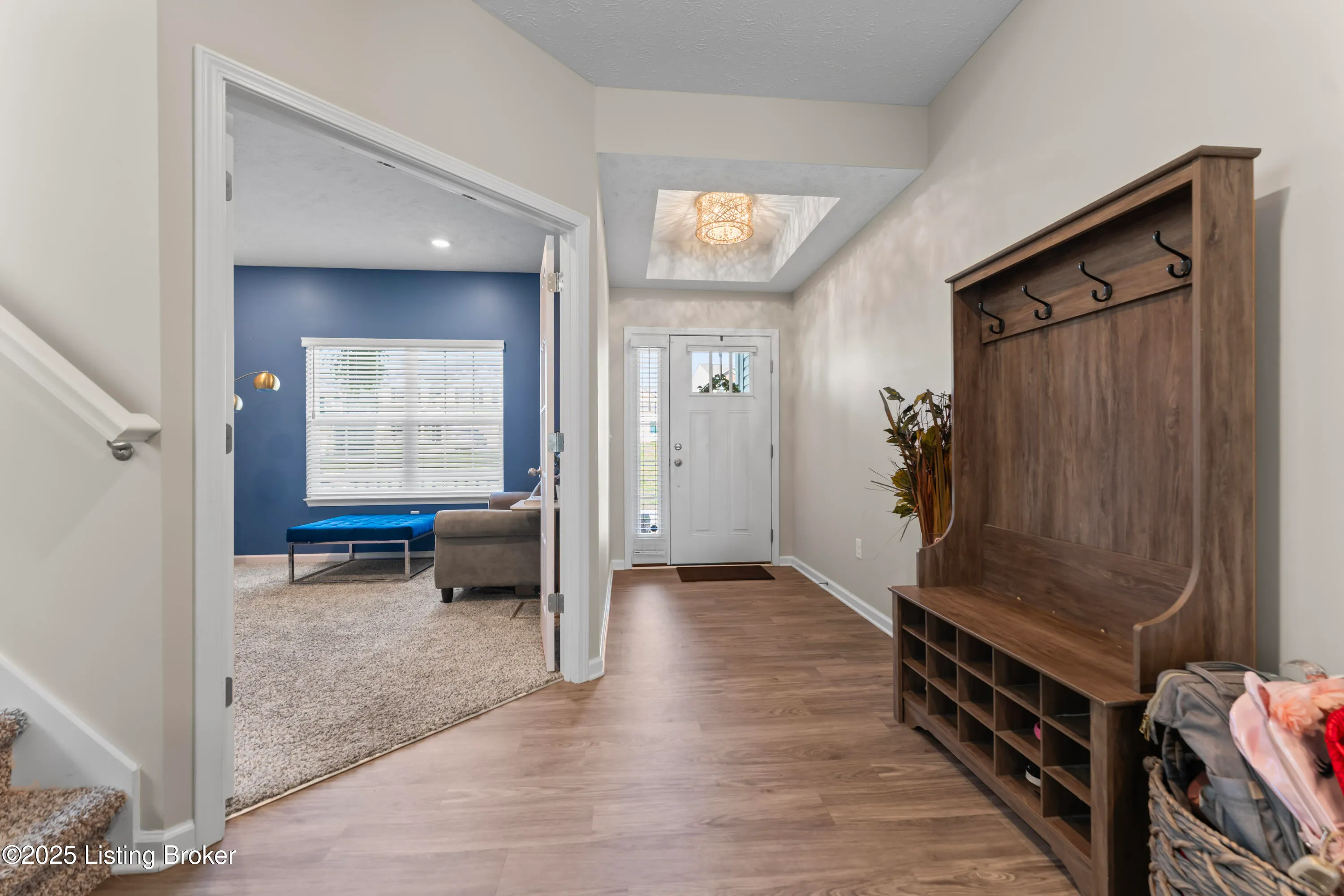 Louisville, Kentucky 40229, United States, 5 Bedrooms Bedrooms, ,4 BathroomsBathrooms,Residential,Active,111788