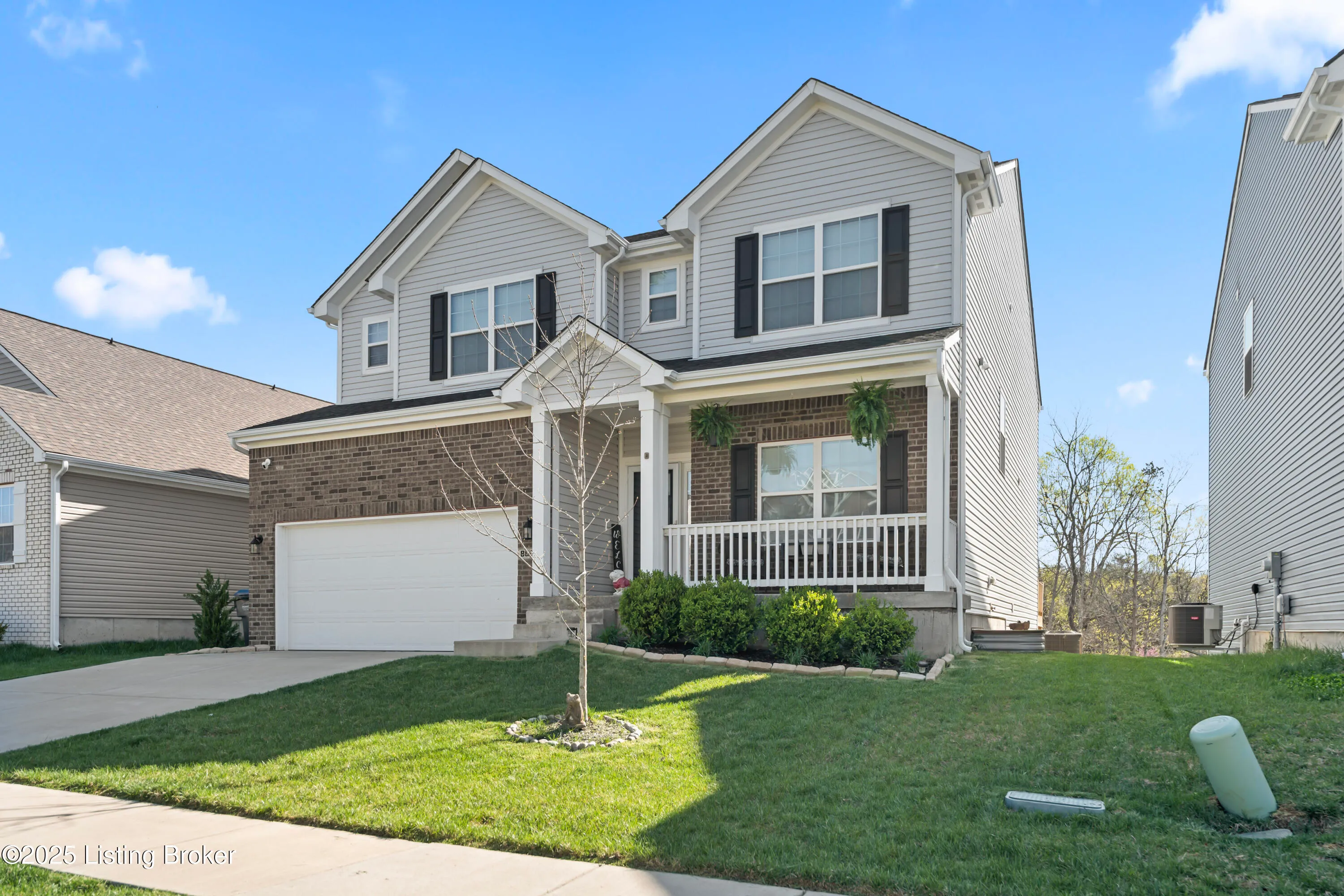 Louisville, Kentucky 40229, United States, 5 Bedrooms Bedrooms, ,4 BathroomsBathrooms,Residential,Active,111788