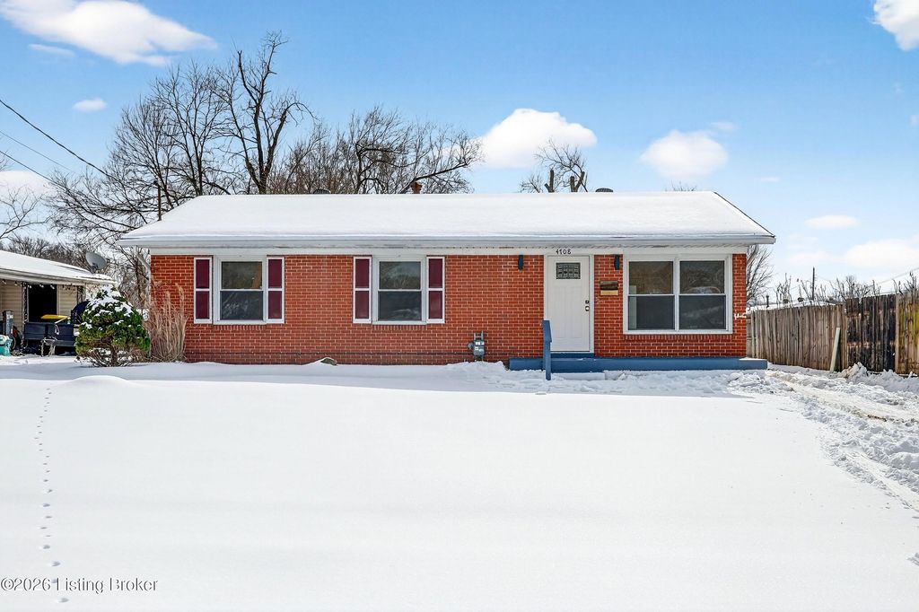 Photo of 4708 Mid Dr, Louisville, KY 40272 (MLS # 1708250)