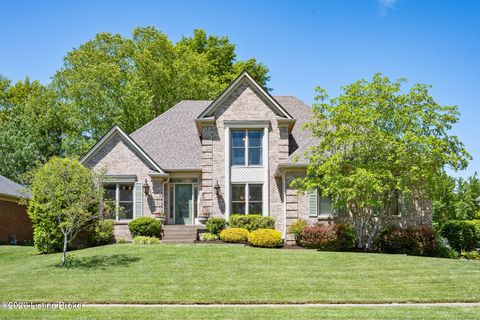 Photo of 1310 Crosstimbers Dr, Louisville, KY 40245 (MLS # 1716363)