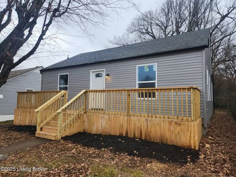 Photo of 322 Meadow Lane Ln, Elizabethtown, KY 42701 (MLS # 1705764)