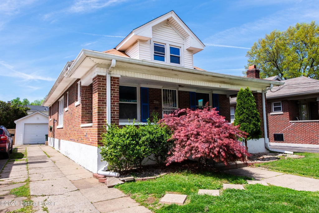 Photo of 316 Iola Rd, Louisville, KY 40207 (MLS # 1729221)