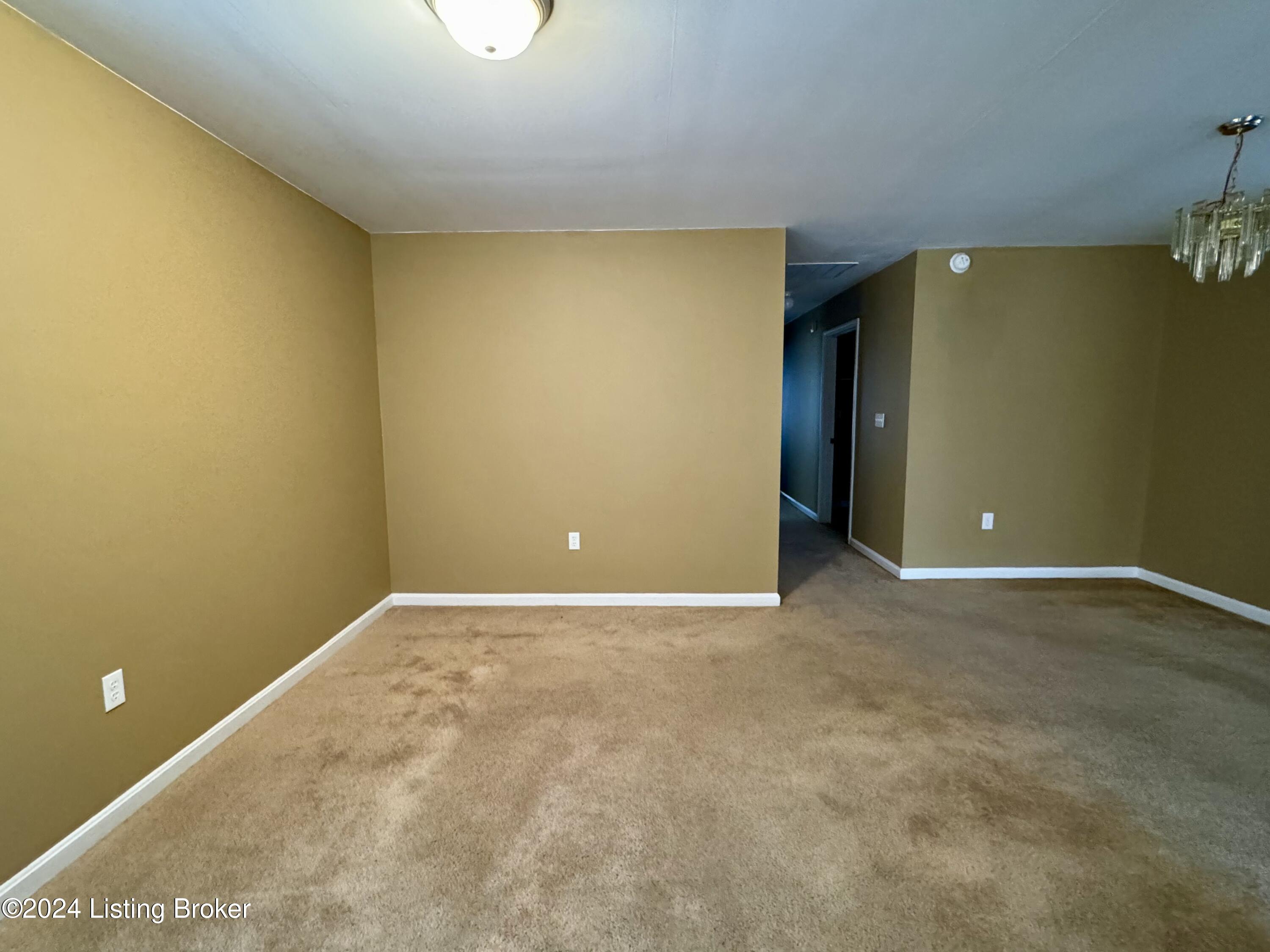 613 E Caldwell St, Louisville, Kentucky image 4