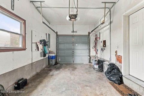 Tiny photo for 5612 Sterling Dr, Louisville, KY 40216 (MLS # 1729619)