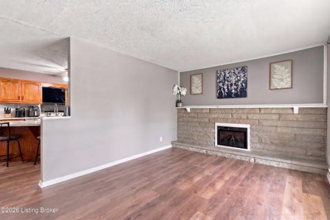 Tiny photo for 5612 Sterling Dr, Louisville, KY 40216 (MLS # 1729619)