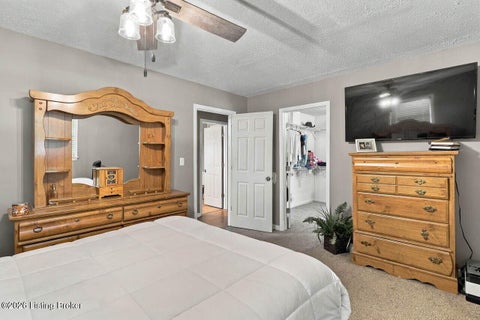 Tiny photo for 5612 Sterling Dr, Louisville, KY 40216 (MLS # 1729619)
