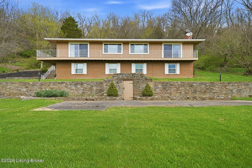 Photo of 2227 Lock Rd, Carrollton, KY 41008 (MLS # 1715017)