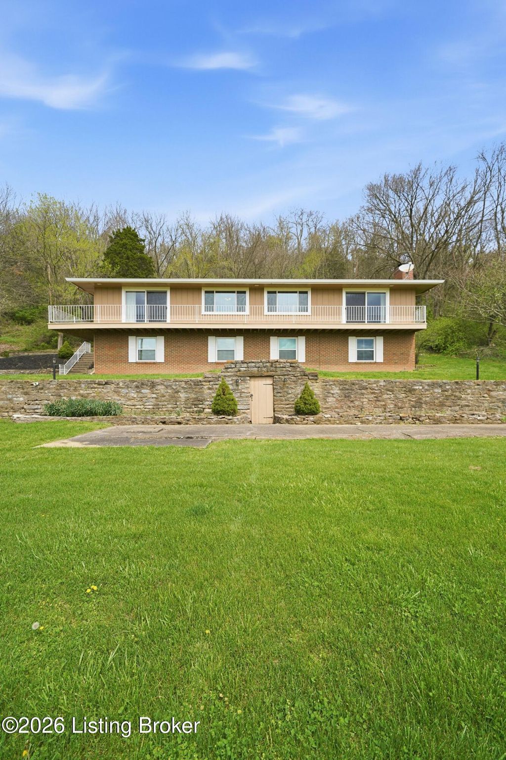 Photo of 2227 Lock Rd, Carrollton, KY 41008 (MLS # 1715017)