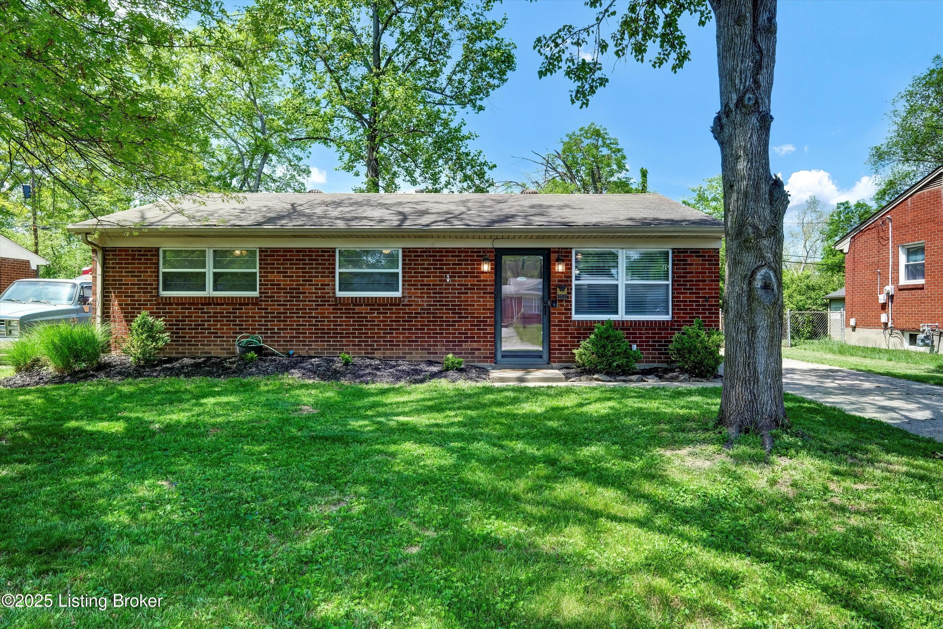 3608 Ethelwood Dr, Louisville, Pennsylvania image 1