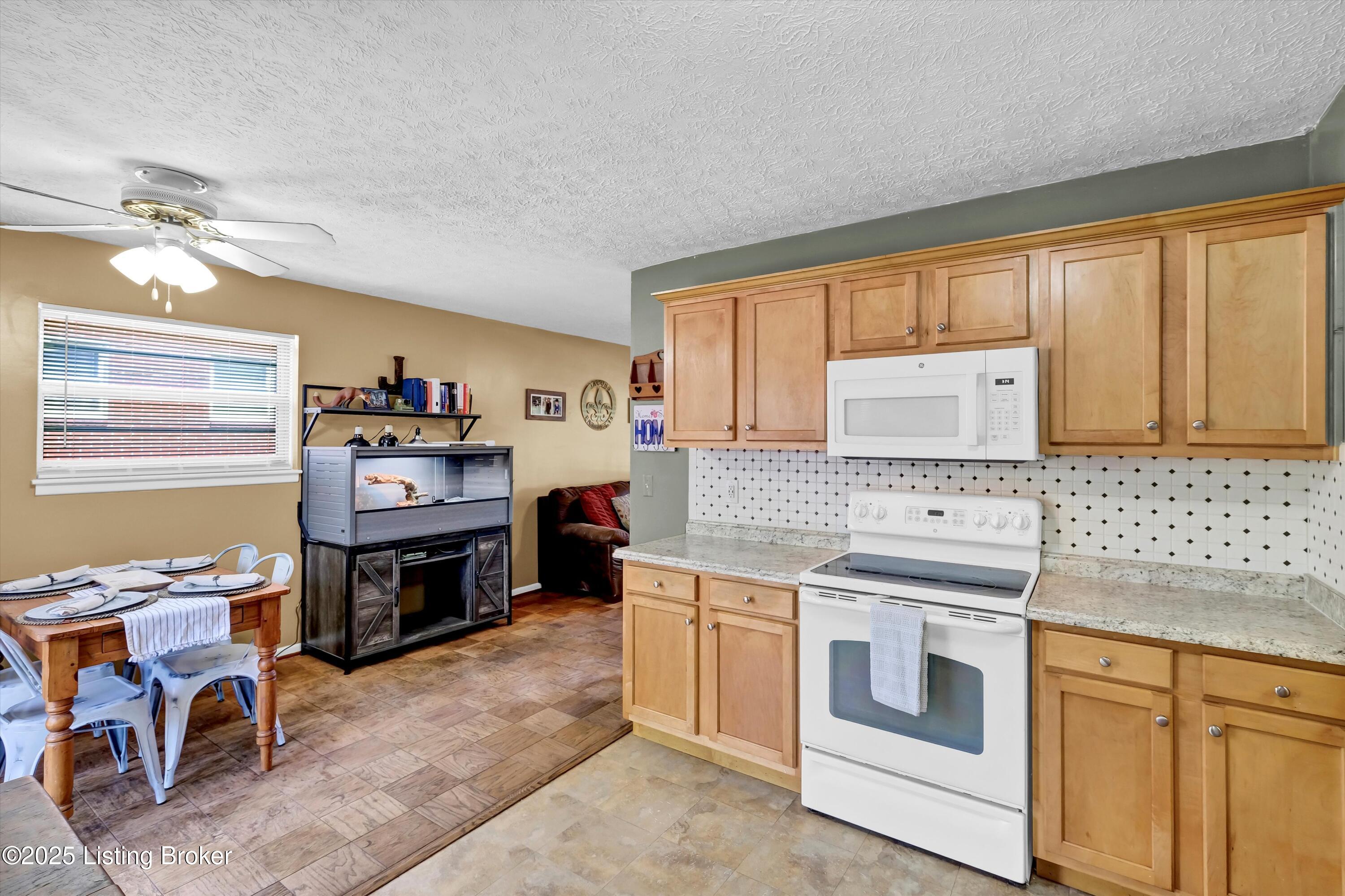 3608 Ethelwood Dr, Louisville, Pennsylvania image 14