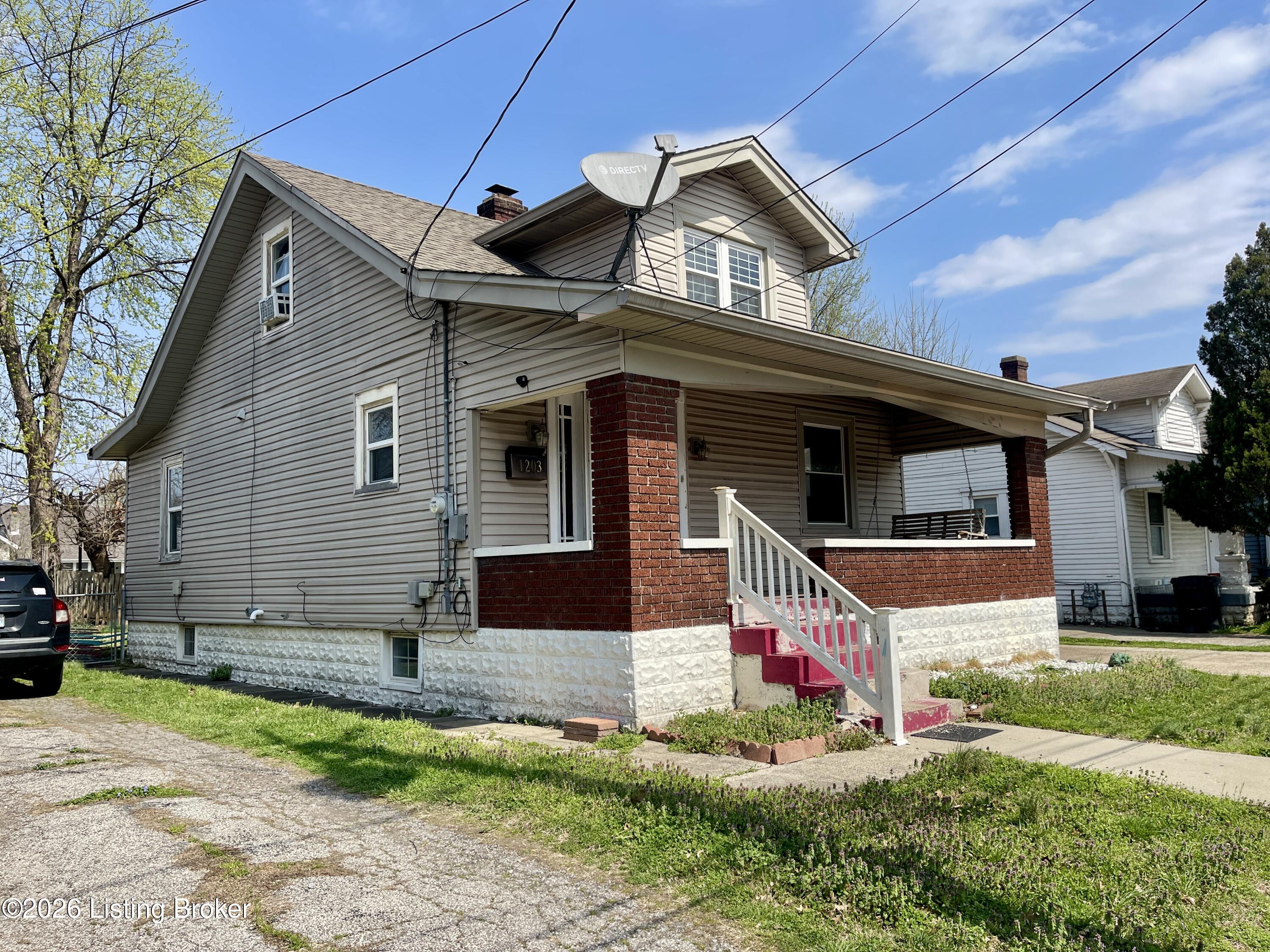1203 Sale Ave