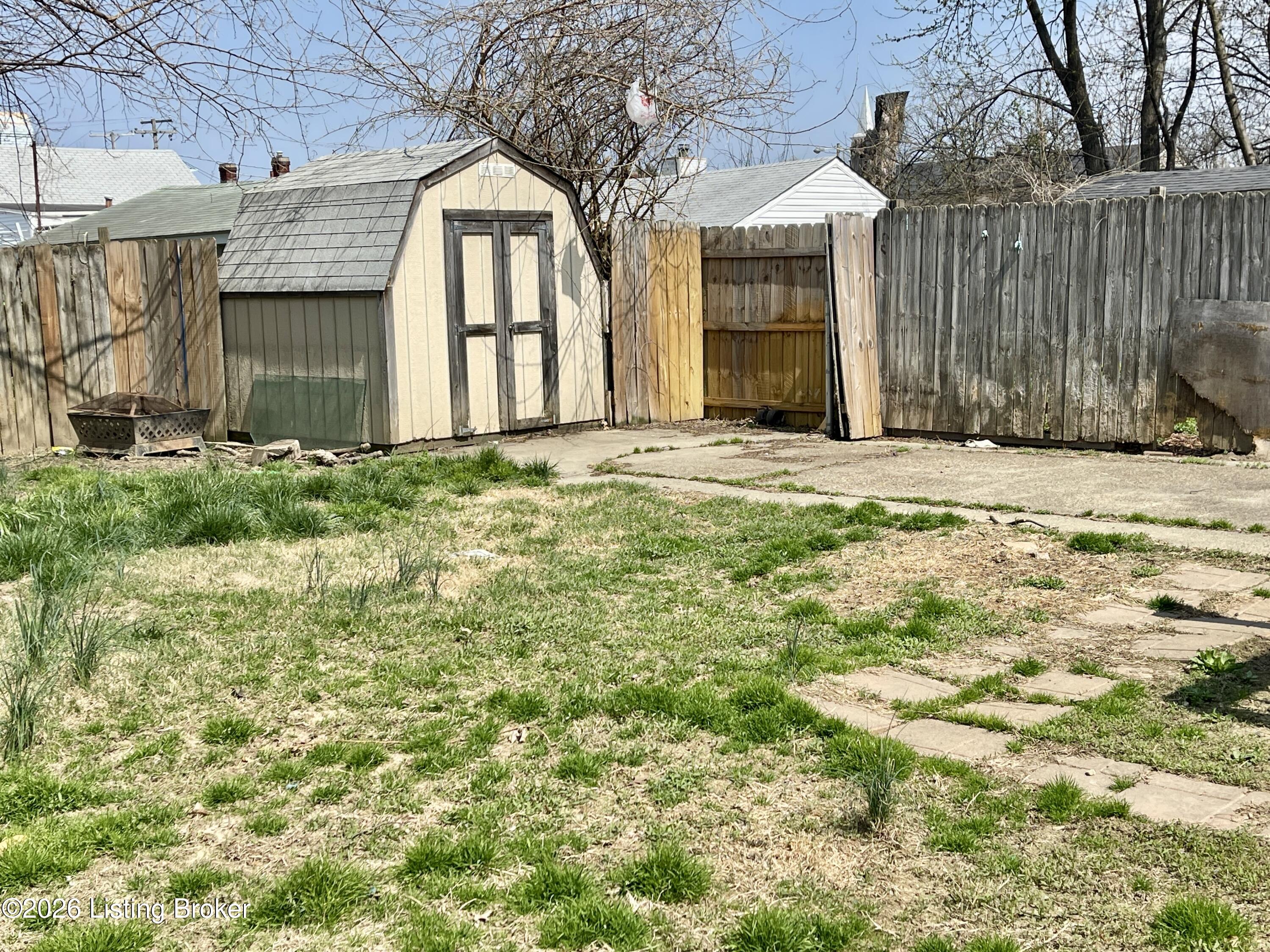 1203 Sale Ave