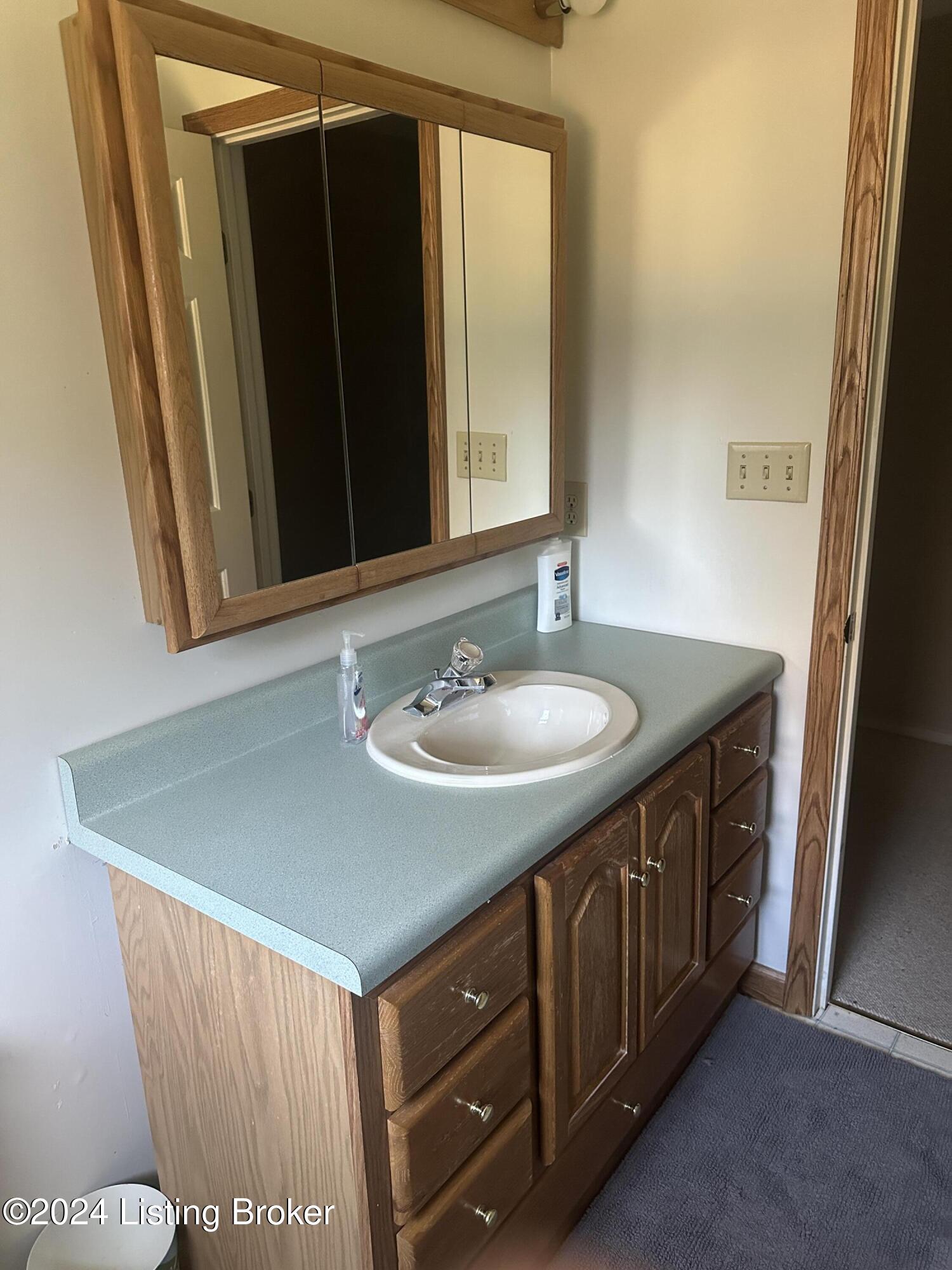 1165 N Logsdon Pkwy, Radcliff, Kentucky image 24