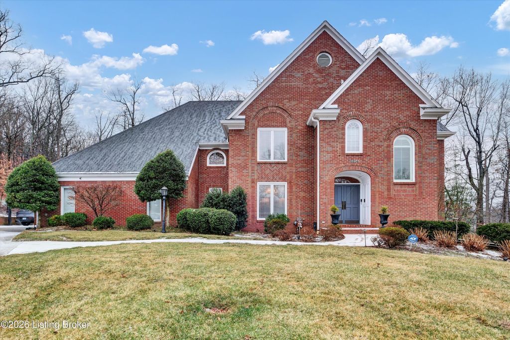 Photo of 6814 Stone Hill Rd, Louisville, KY 40214 (MLS # 1713748)