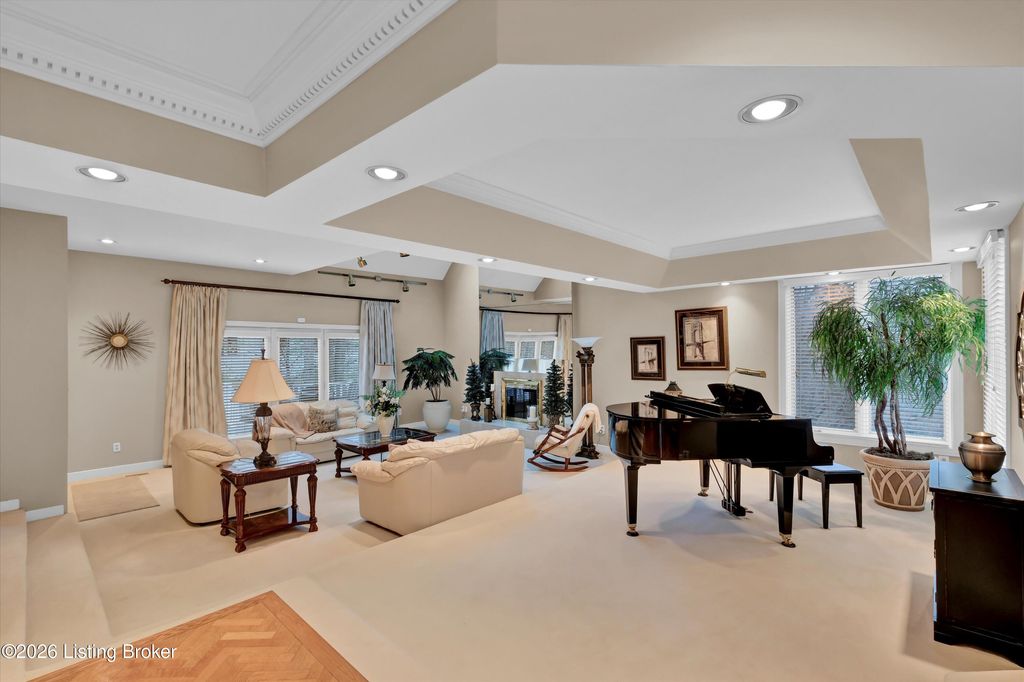 Photo of 6814 Stone Hill Rd, Louisville, KY 40214 (MLS # 1713748)