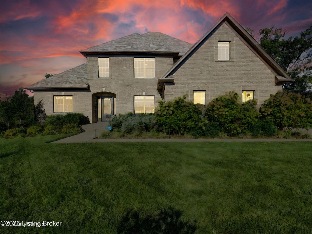 Photo of 3102 Reserve Pkwy, La Grange, KY 40031 (MLS # 1704848)