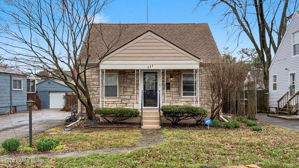 Photo of 111 Staebler Ave, Louisville, KY 40207 (MLS # 1717318)