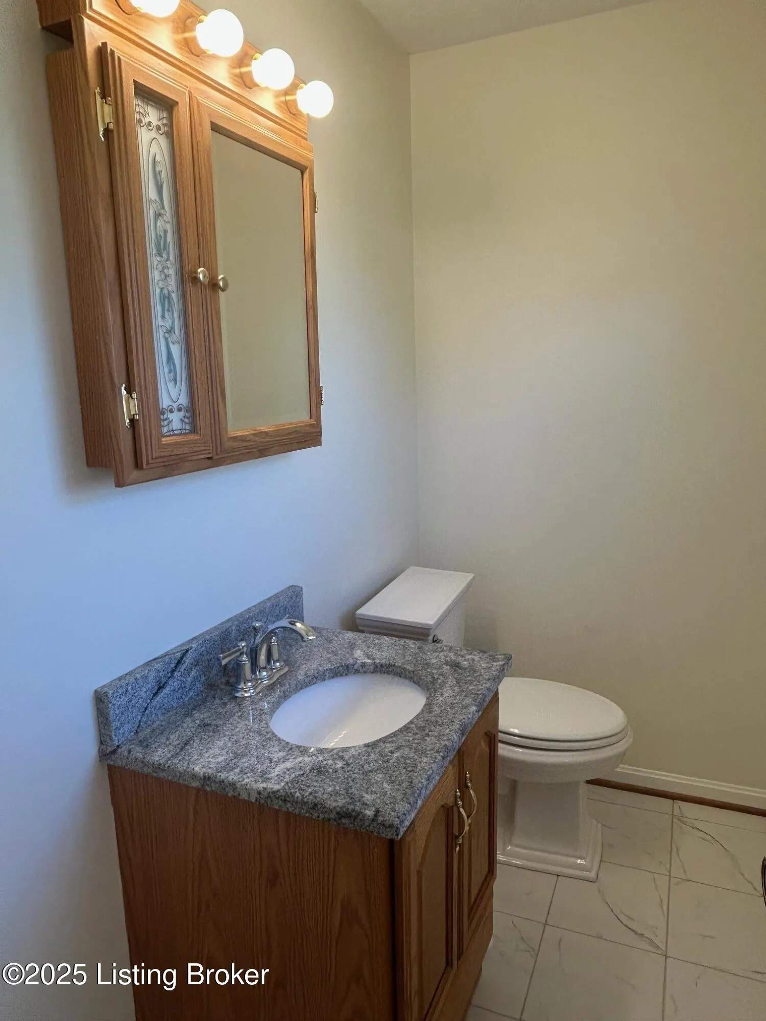 Louisville, Kentucky 40258, United States, 3 Bedrooms Bedrooms, ,2 BathroomsBathrooms,Residential,Pending,81084