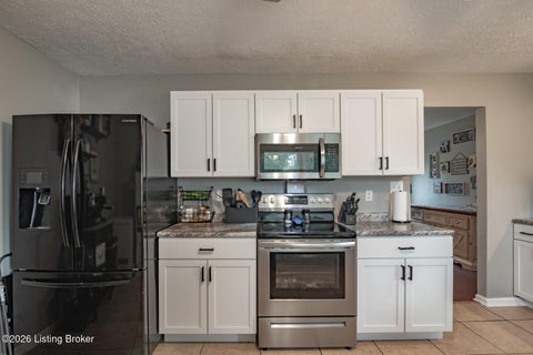 Tiny photo for 225 Beechwood Ln, Mt Washington, KY 40047 (MLS # 1730973)