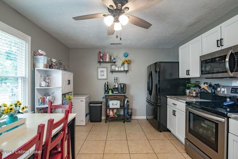 Tiny photo for 225 Beechwood Ln, Mt Washington, KY 40047 (MLS # 1730973)
