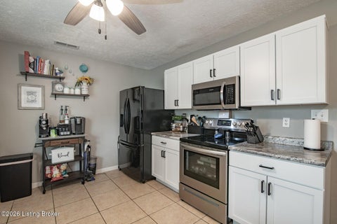 Tiny photo for 225 Beechwood Ln, Mt Washington, KY 40047 (MLS # 1730973)