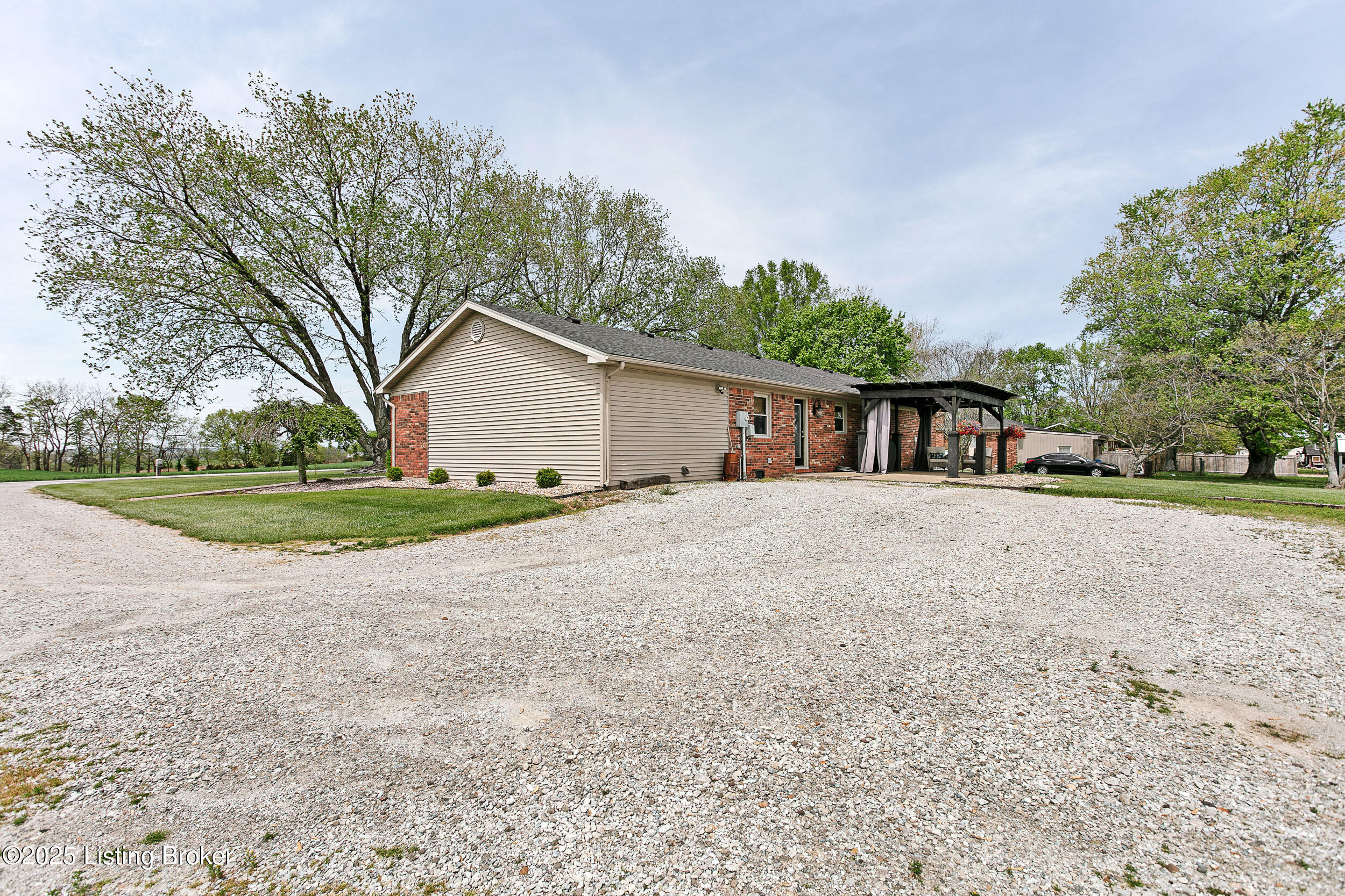 260 Odaniel Ln, Lebanon, Pennsylvania image 4