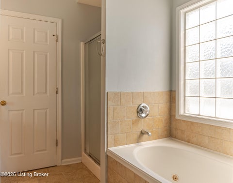 Tiny photo for 10815 Silvermoon Ct, Louisville, KY 40241 (MLS # 1729605)