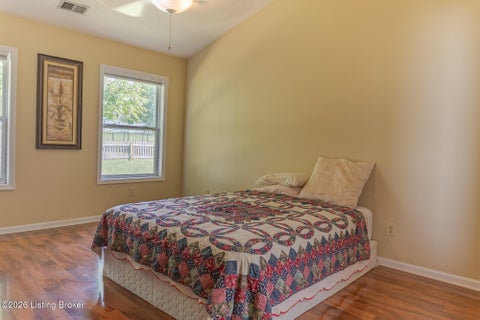 Tiny photo for 10815 Silvermoon Ct, Louisville, KY 40241 (MLS # 1729605)