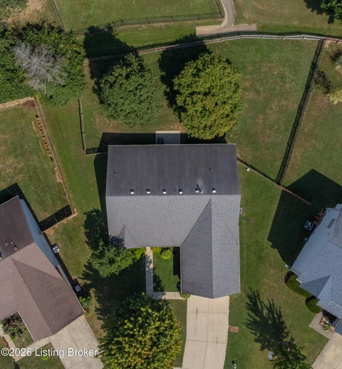 Tiny photo for 10815 Silvermoon Ct, Louisville, KY 40241 (MLS # 1729605)