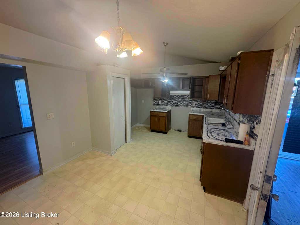 Photo of 7202 Quail Ridge Rd, Louisville, KY 40291 (MLS # 1726662)