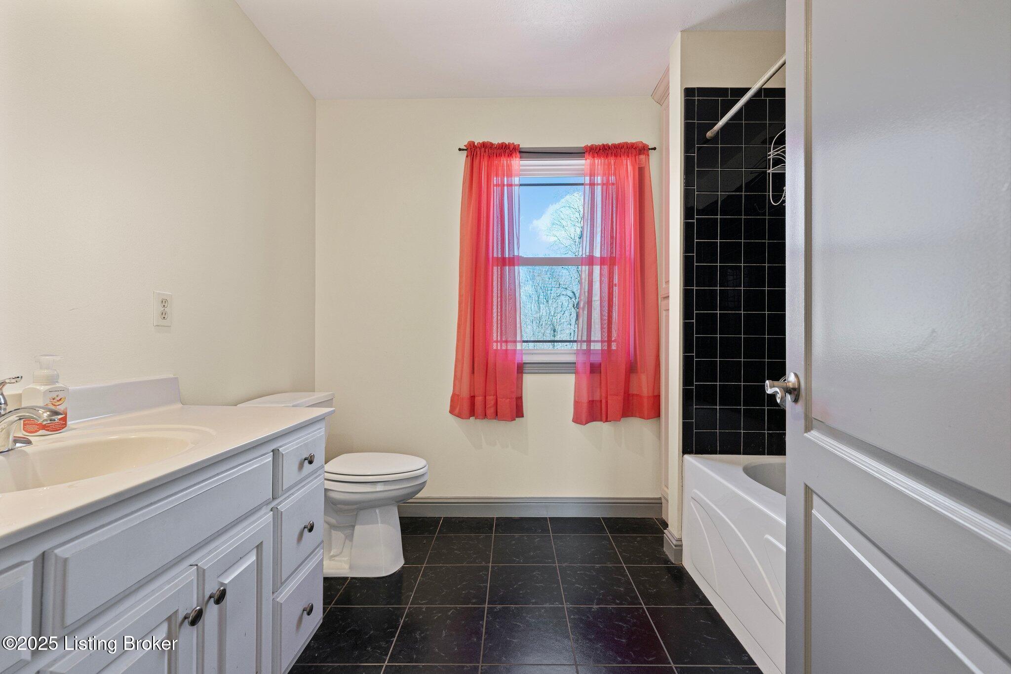 2530 Jock Rd, Bee Spring, Kentucky image 34
