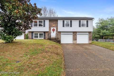Photo of 12119 Stroll Ct, Louisville, KY 40245 (MLS # 1704671)