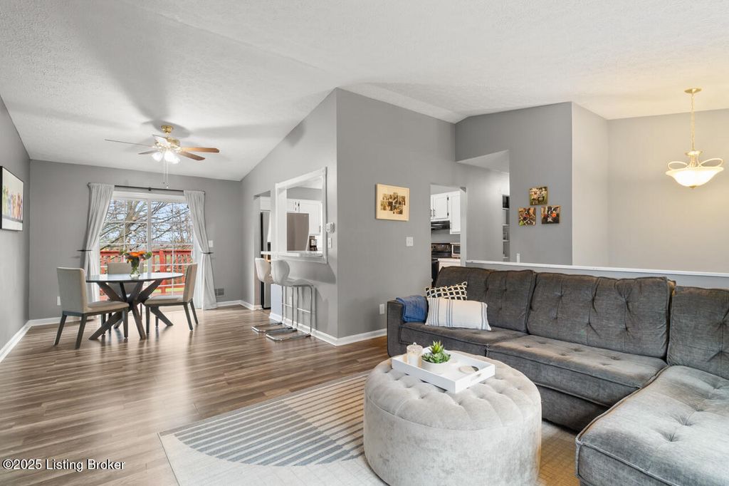 Photo of 12119 Stroll Ct, Louisville, KY 40245 (MLS # 1704671)