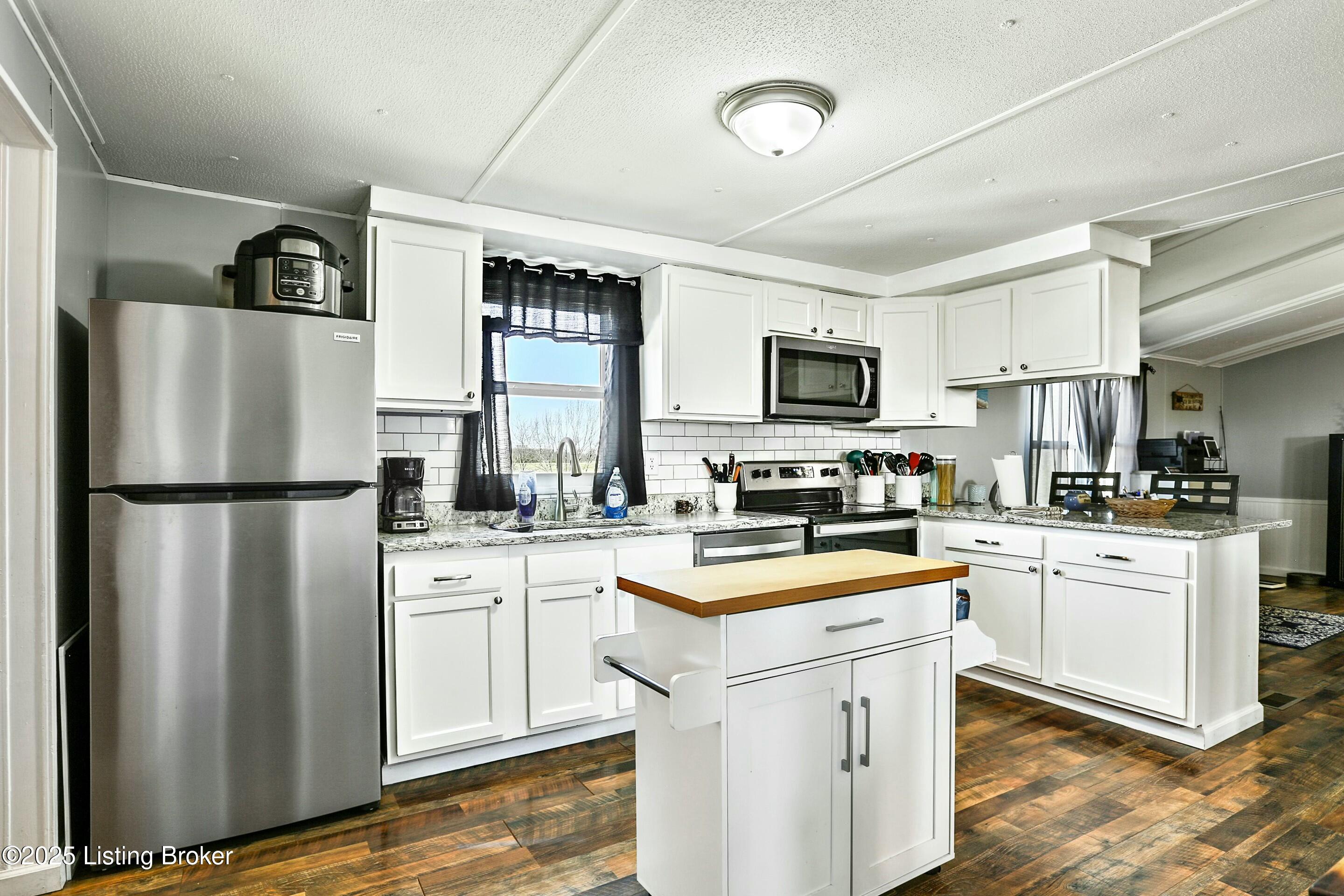 4112 Bardstown Rd, Lawrenceburg, Kentucky image 11