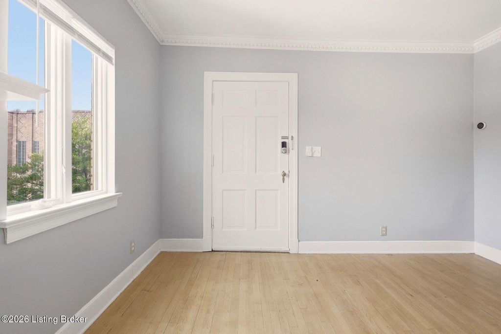 Photo of 2126 Village Dr #5, Louisville, KY 40205 (MLS # 1712647)