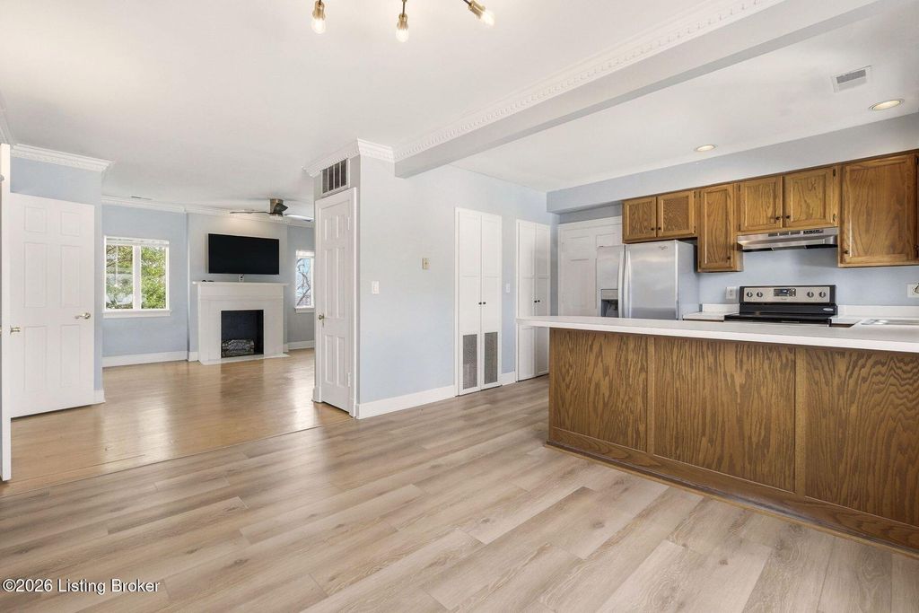 Photo of 2126 Village Dr #5, Louisville, KY 40205 (MLS # 1712647)