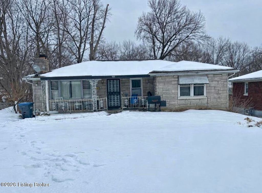 Photo of 7905 Bluebonnet Rd, Louisville, KY 40258 (MLS # 1708737)