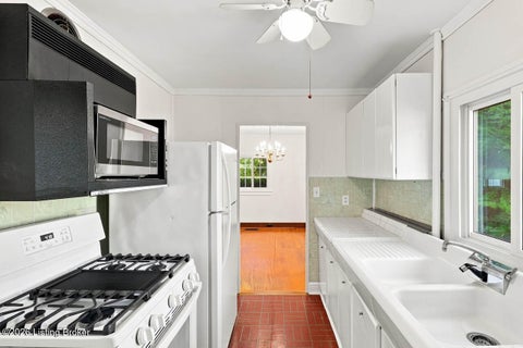 Tiny photo for 2232 Hawthorne Ave, Louisville, KY 40205 (MLS # 1730979)