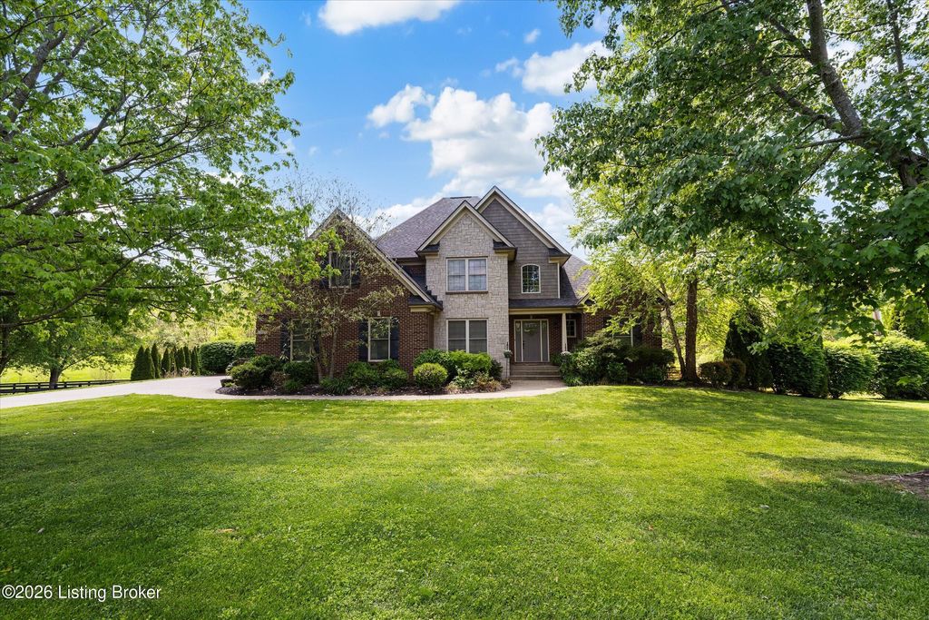 Photo of 3904 Ballard Woods Dr, Smithfield, KY 40068 (MLS # 1712121)